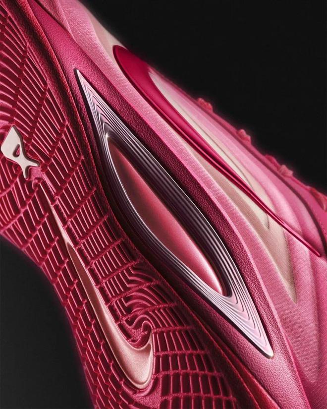 名鞋」突然发布！搭载「全新缓震科技」！bsport体育入口Nike「巨星签(图4)
